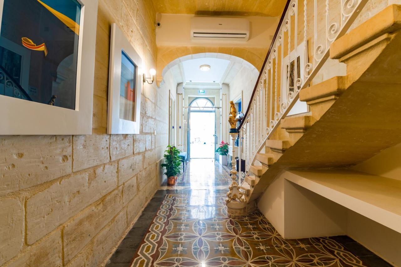 Hotel Monreal Boutique Townhouse - R024Rm5 Paola Zewnętrze zdjęcie